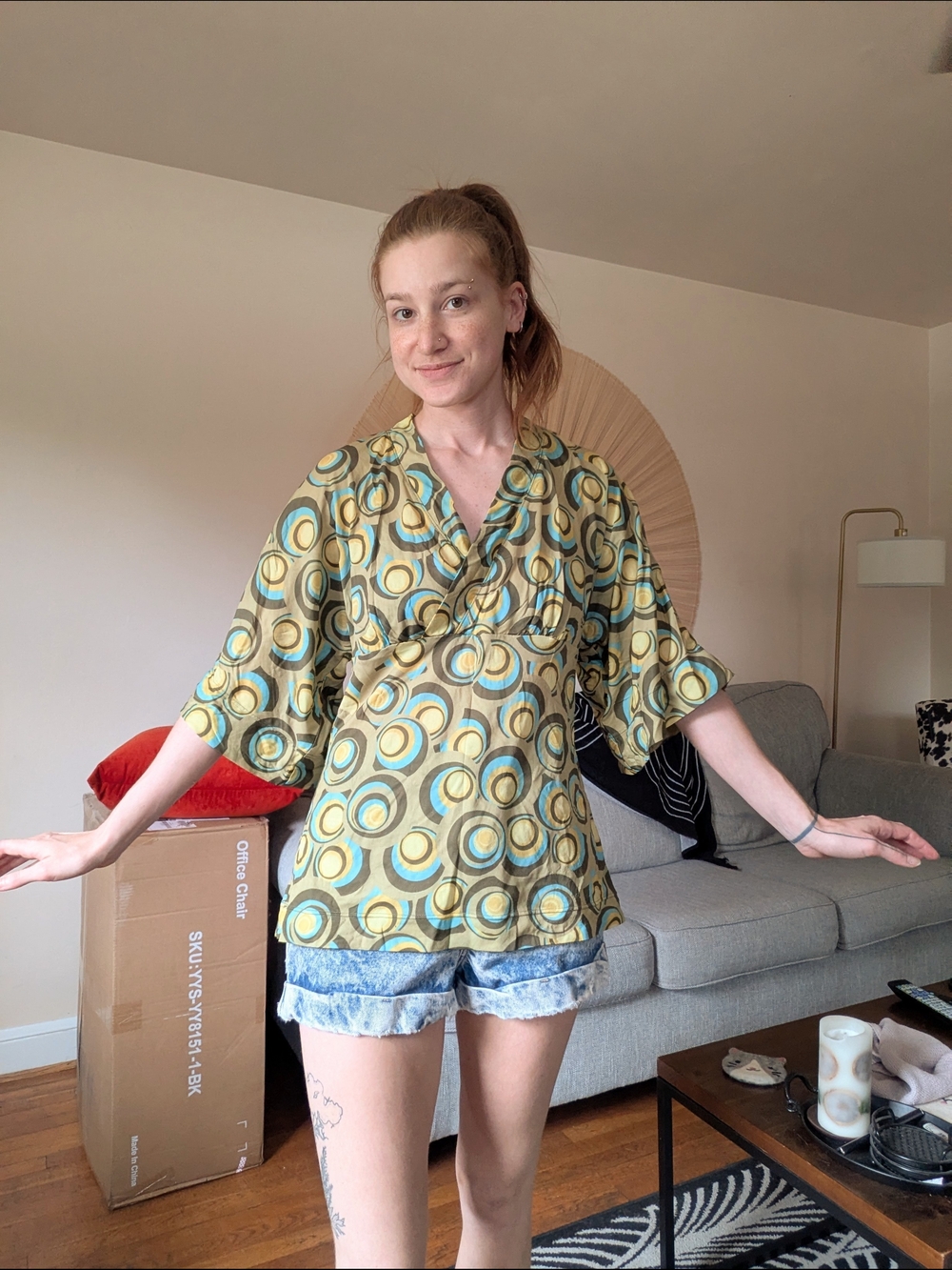 Y2K Green and Blue Circle Patterned Top with Kimono Style Sleeves